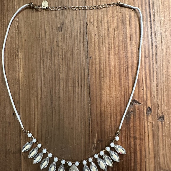 Elegant Gold and White Necklace - Picture 2 of 3